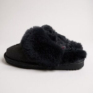 Rockwell Black Fuzzy Faux Fur Slippers Women’s Size Small (Approx. 6)